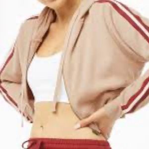 🟪Forever 21 athletic pink and red striped cropped hoodie